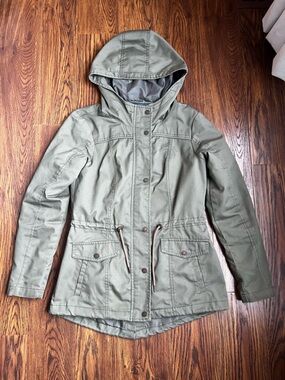 ONLY Olive Green Jacket with Navy and Peach Interior Print fits like small army
